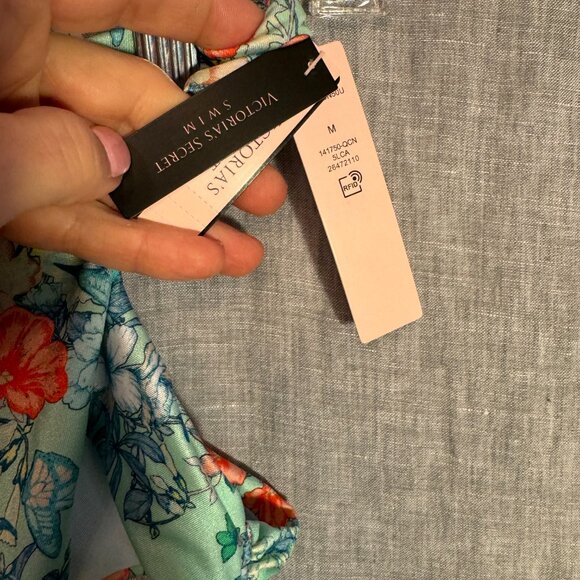 Victoria Secret Bikini Suit Large Top Medium Bottom - Picture 2 of 8